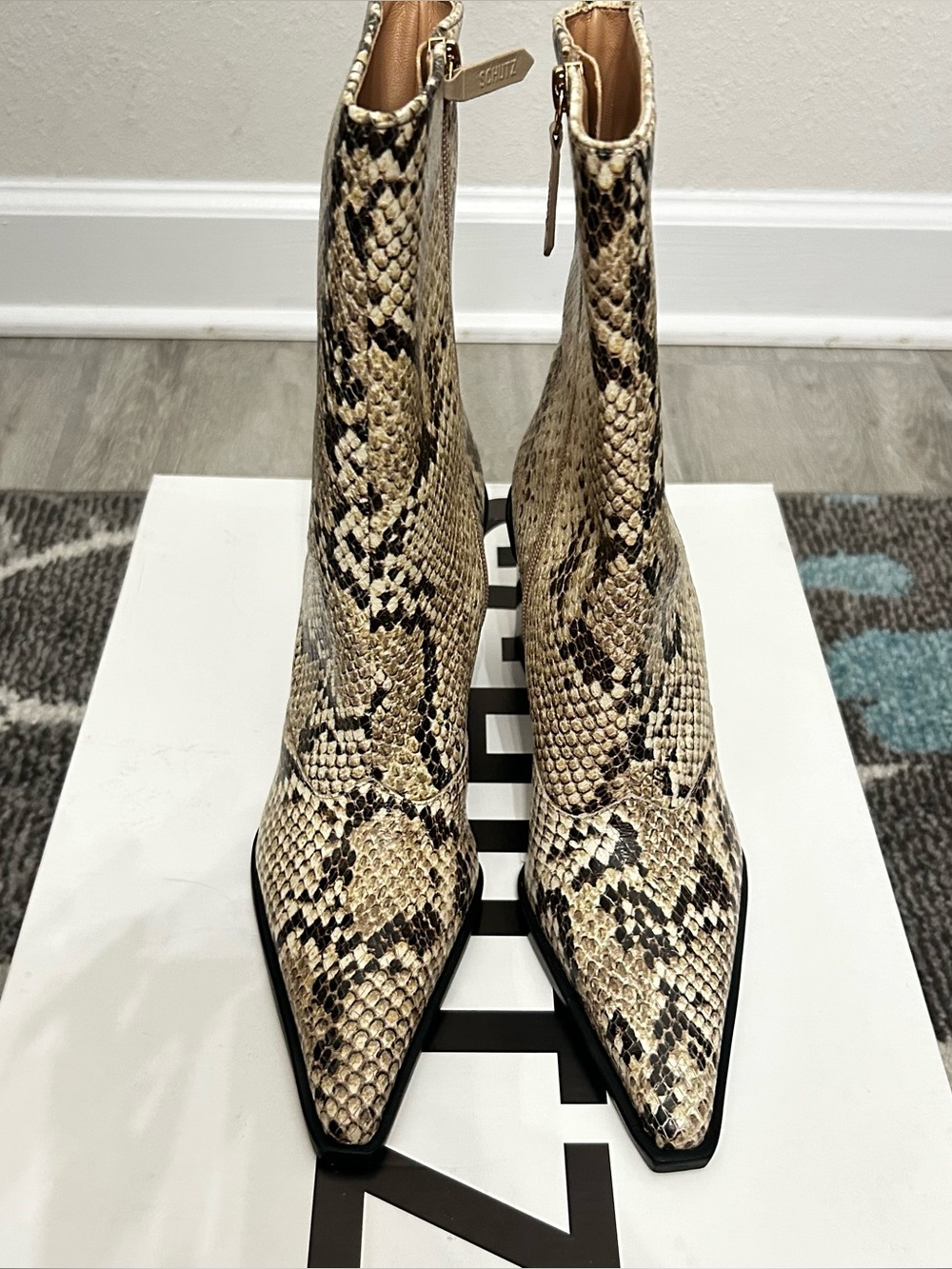 NIB SCHULTZ Snake-Print Pointed Toe Ankle Boots - Beige/Black Size 7